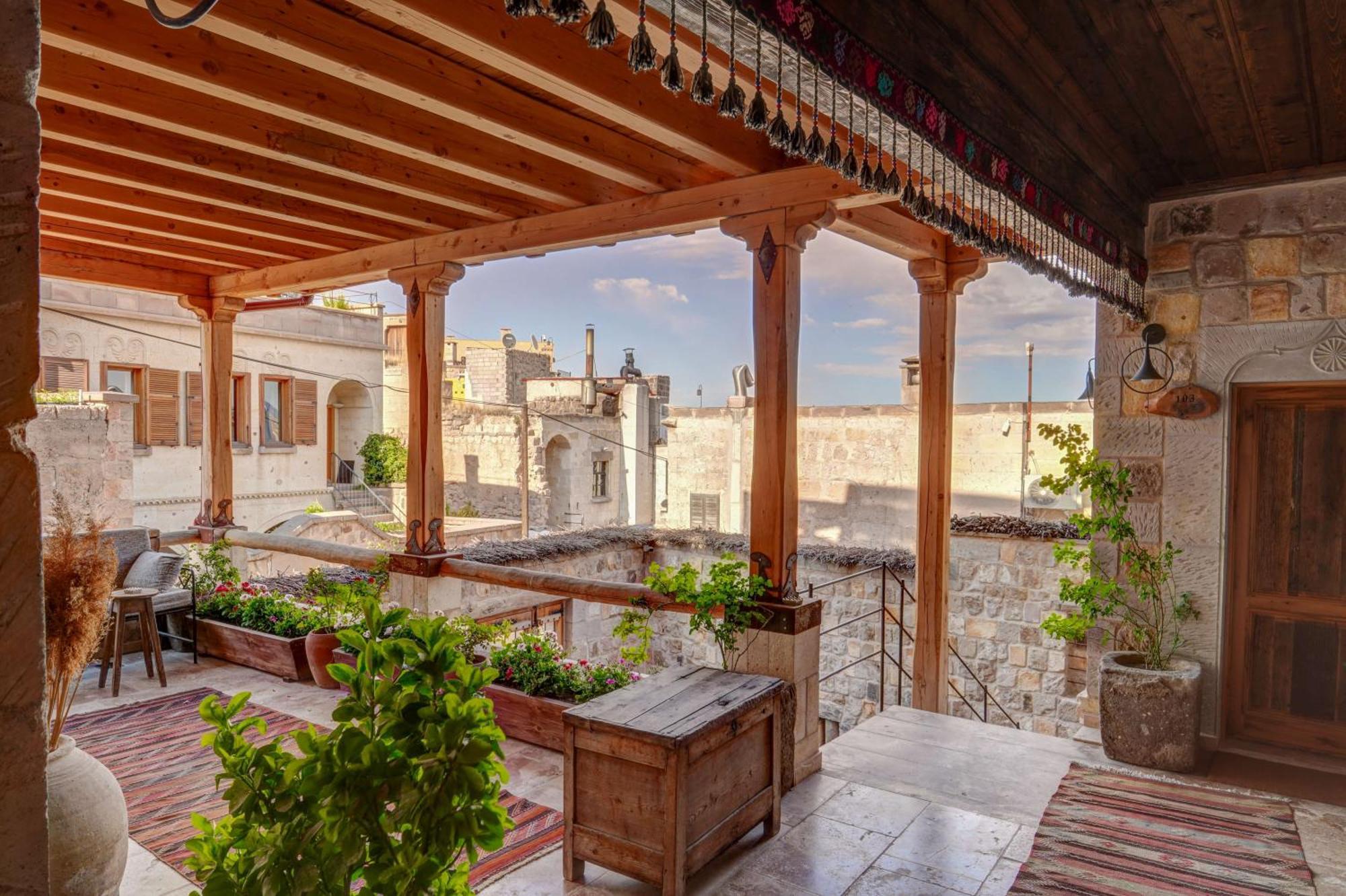 Vasil Cave Hotel Uchisar Exterior photo